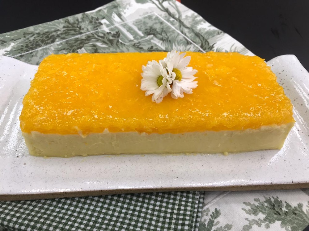 terrine de chocolate branco com geleia de laranja 1