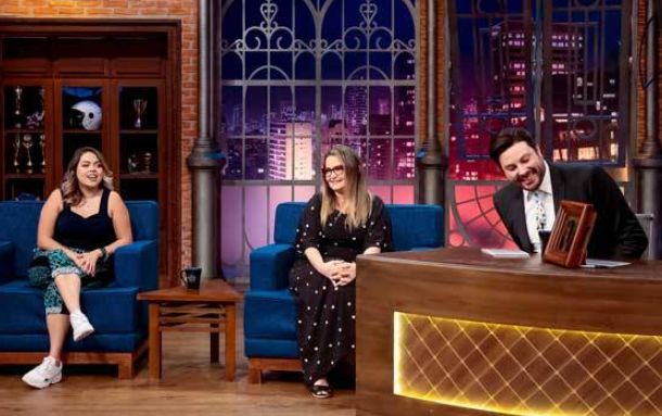 Ana Lucia e Bia Menezes no The Noite