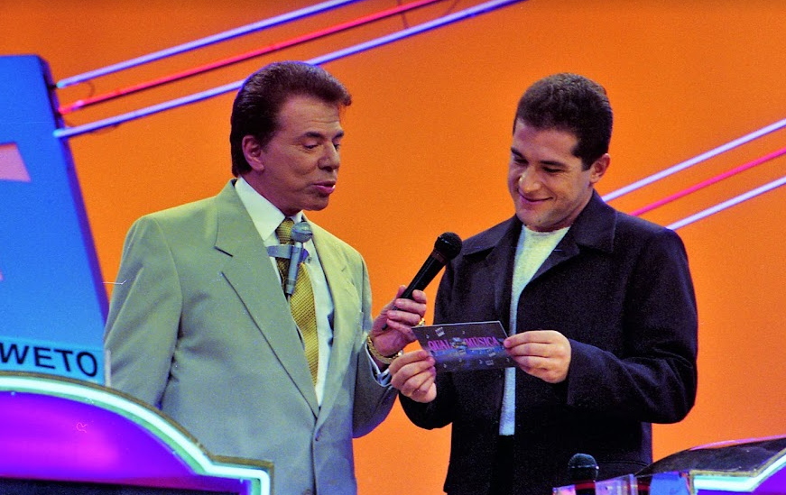 Qual e a Musica no Programa Silvio Santos 25 de julho