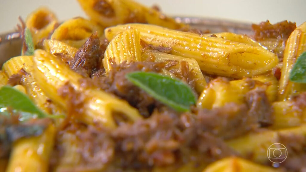 Ragu de Músculo com Penne