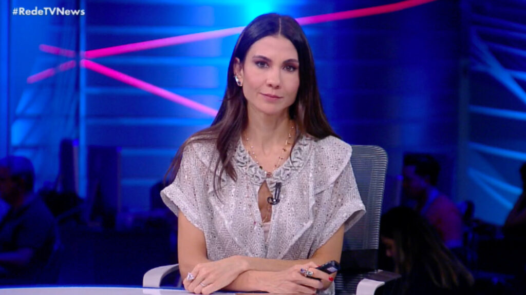 Amanda Klein é anunciada como nova âncora do RedeTV News