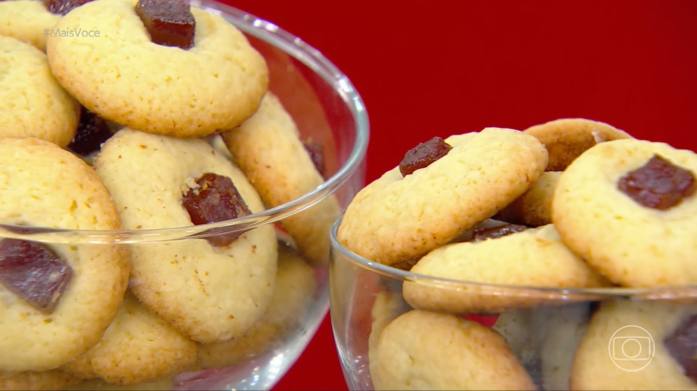 Receita de Biscoitinho de parmesão com goiabada