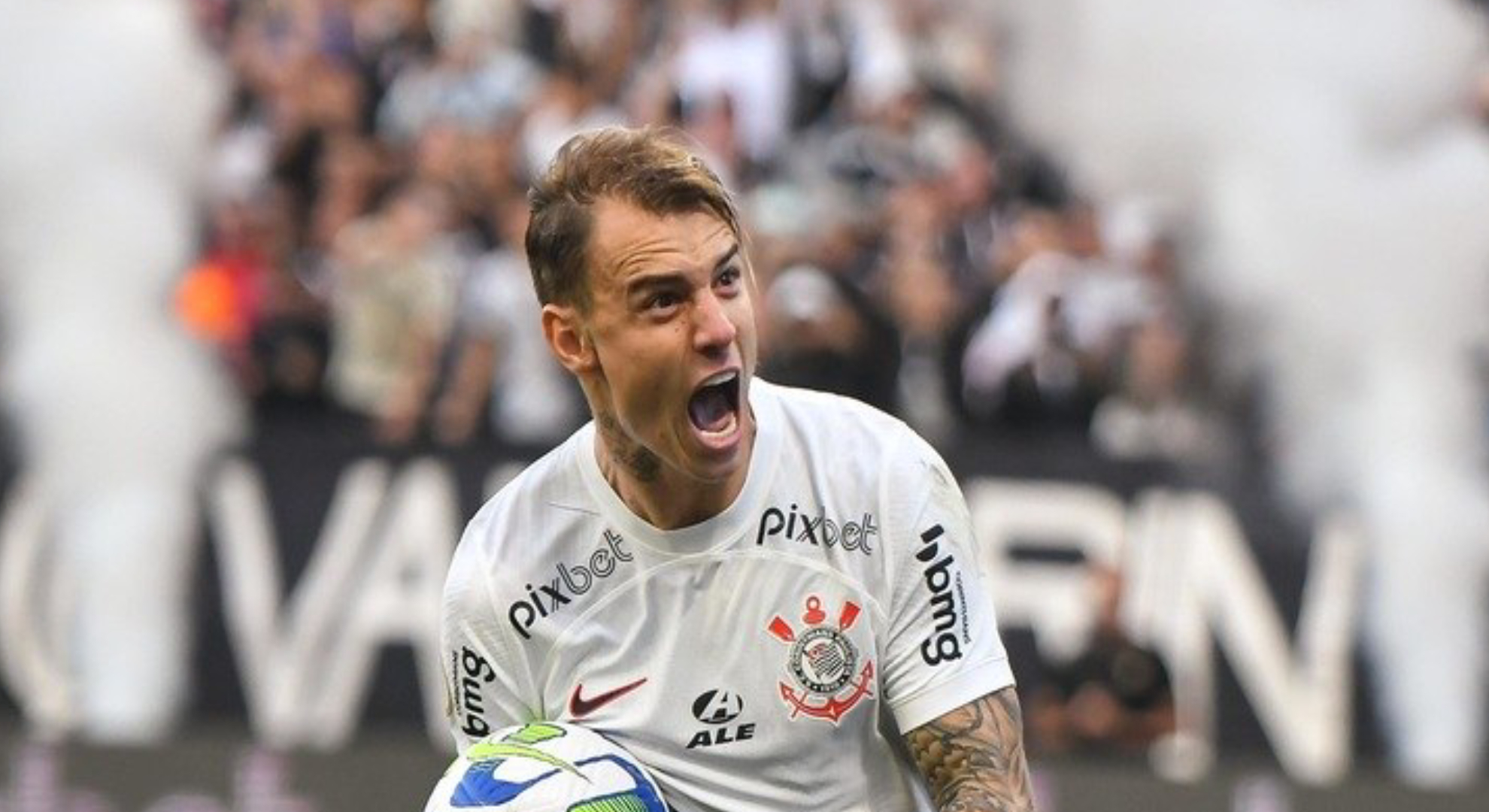 Róger Guedes em jogo pelo Corinthians