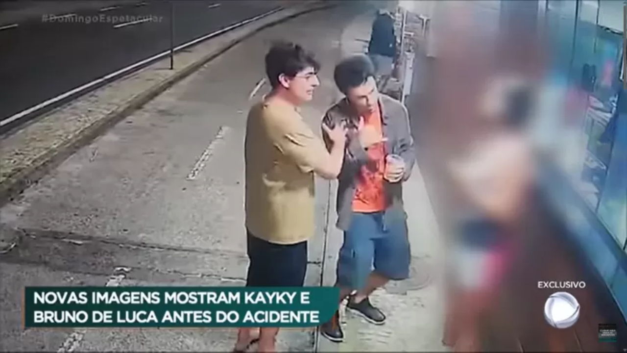 Kayky Brito: vídeo mostra ator sendo afastado de mulher por Bruno de Luca antes do acidente (Créditos: Reprodução/TV Record)