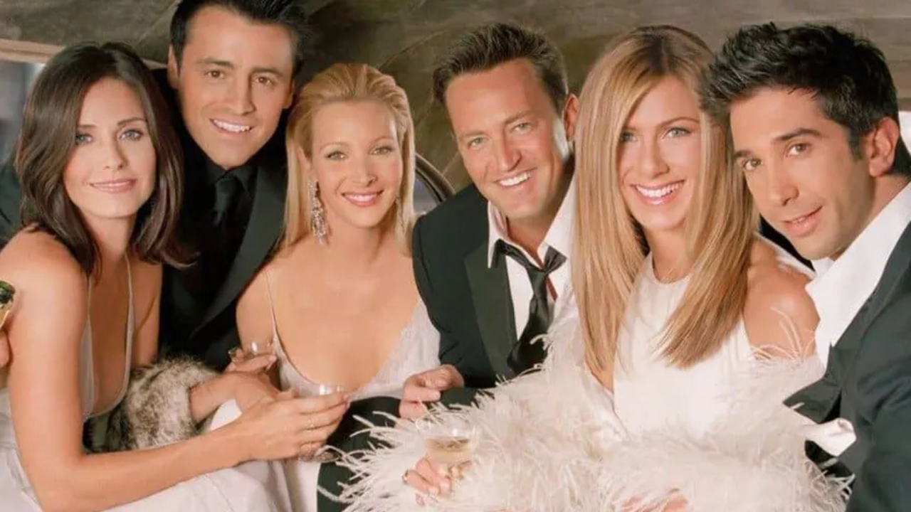 Friends: Courteney Cox, Matt LeBlanc, Lisa Kudrow, Matthew Perry, Jennifer Aniston e David Schwimmer — Foto: Divulgação/Warner Bros