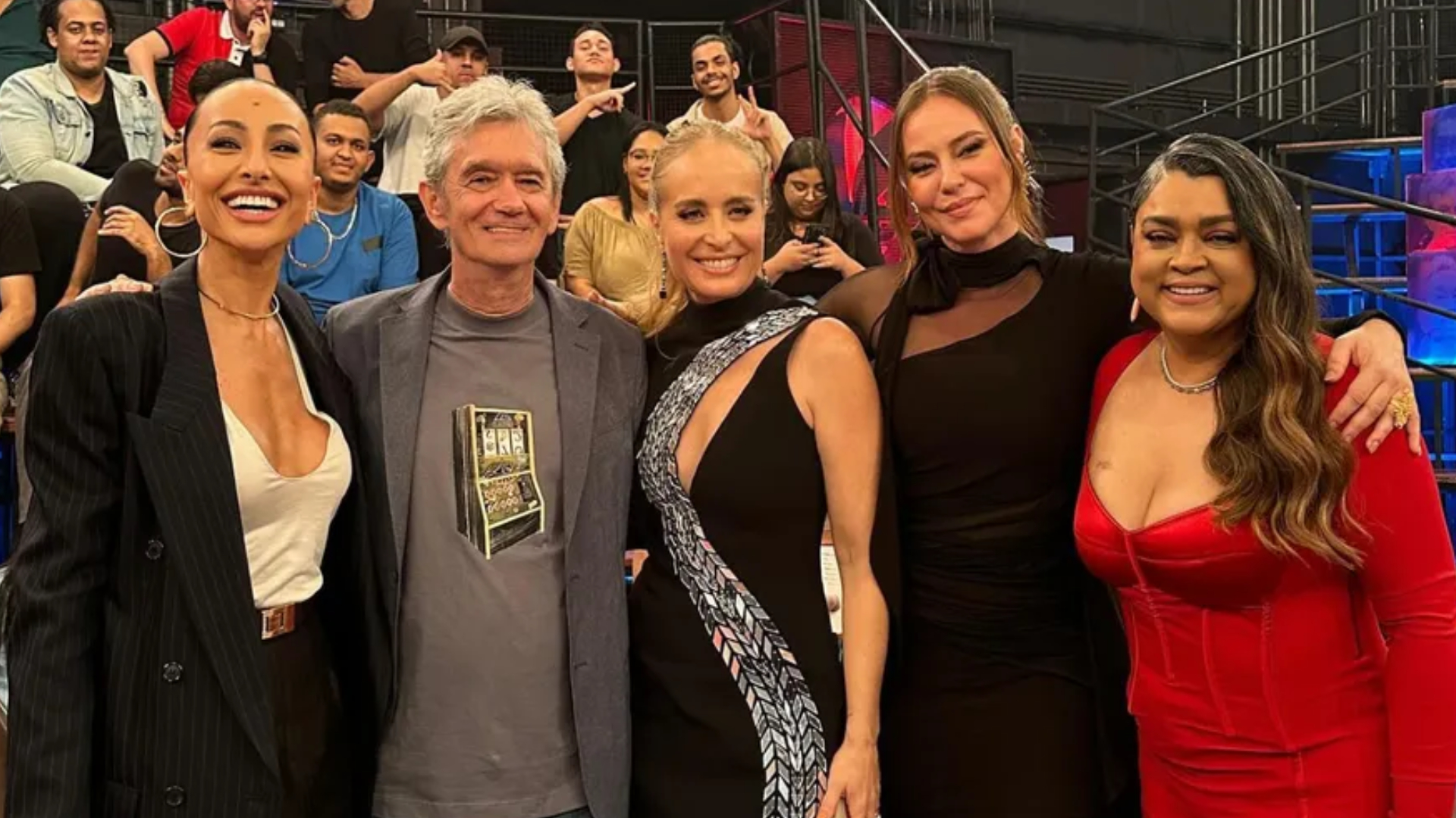 Sabrina Sato, Angélica, Paolla Oliveira e Preta Gil no Altas Horas