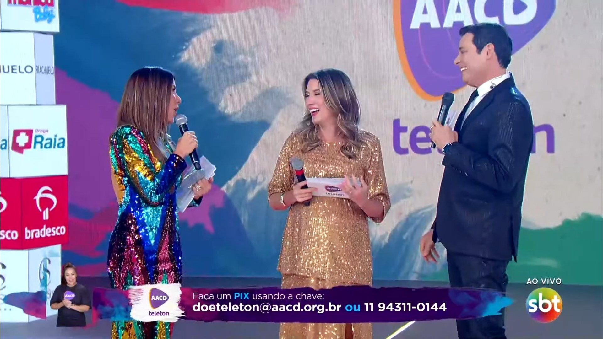 Patrcia, Rebeca e Celso Portiolli no Teleton 2023