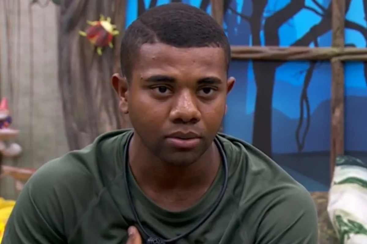 Davi Brito no quarto gnomo do BBB 24; motorista de aplicativo se acertou com Nizam após briga (Créditos: Globoplay)