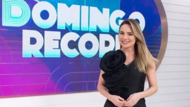 Rachel Sheherazade apresenta o Domingo Record